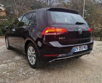 Арендуйте Volkswagen Golf 7 2019 в Черногории. Топливо: Дизель. Мощность: 116 л.с. ➤ Стоимость от 28 EUR в сутки.