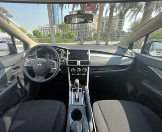 Mitsubishi Xpander 2023 для аренды в Дубае. Лимит пробега 250 км/день.