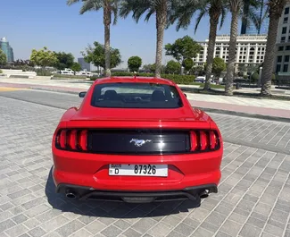 Ford Mustang Coupe – автомобиль категории Премиум, Люкс напрокат в ОАЭ ✓ Депозит 2500 AED ✓ Страхование: ОСАГО, Супер КАСКО, Пассажиры, От угона.
