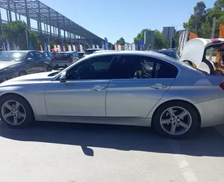 Прокат машины BMW 320i №3762 (Автомат) в аэропорту Анталии, с двигателем 1,5л. Бензин ➤ Напрямую от Сефа в Турции.